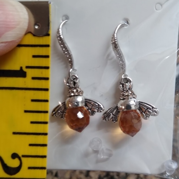 Jewelry - NWT  SILVER DAINTY BUSY BEE EARRINGS